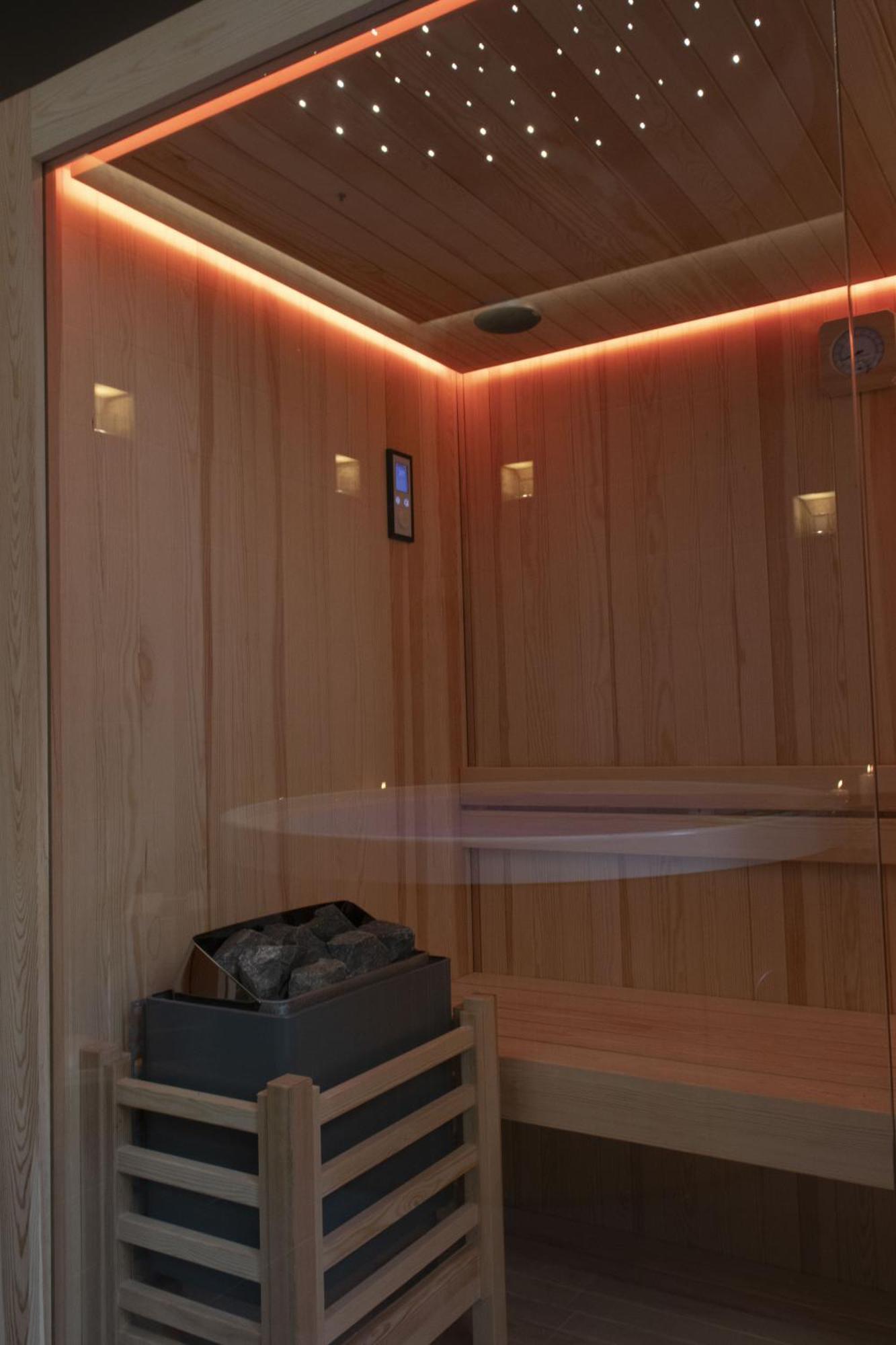La Maison Coloniale Suite E Zona Wellness Free Cagliari Bagian luar foto