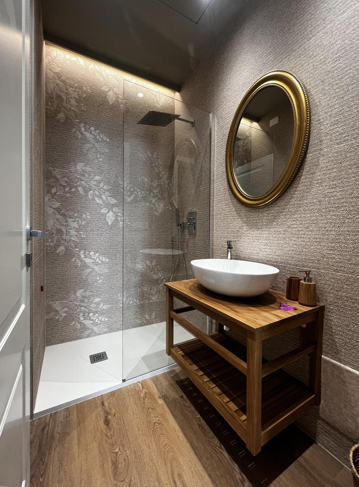 La Maison Coloniale Suite E Zona Wellness Free Cagliari Bagian luar foto